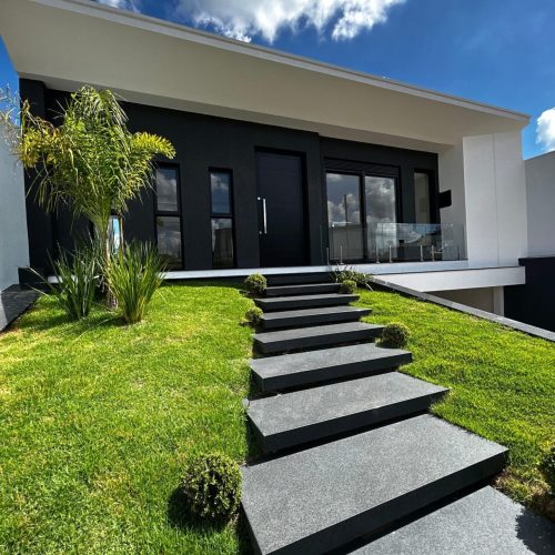 1e434319-4be1-45fa-a4ad-95b50e6b1ad2