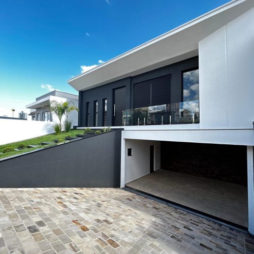 650beb8f-b53d-4afd-be3a-1b1a837baf82