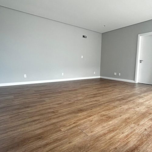 WhatsApp Image 2025-01-07 at 17.49.59 (1)