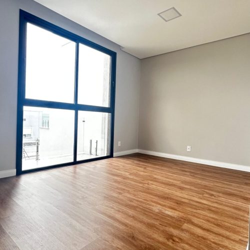 WhatsApp Image 2025-01-07 at 17.50.03