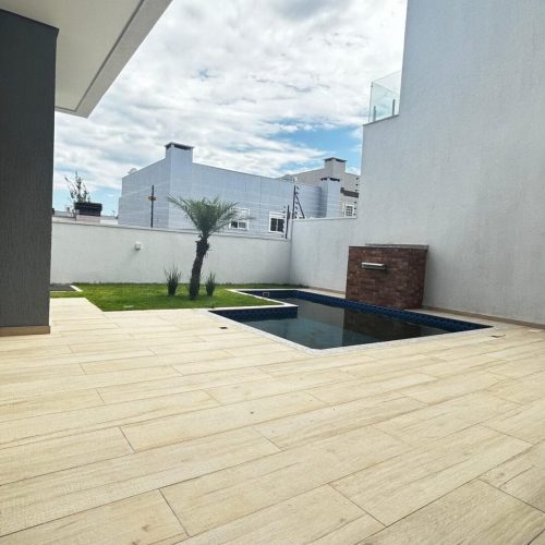 WhatsApp Image 2025-01-07 at 17.50.04