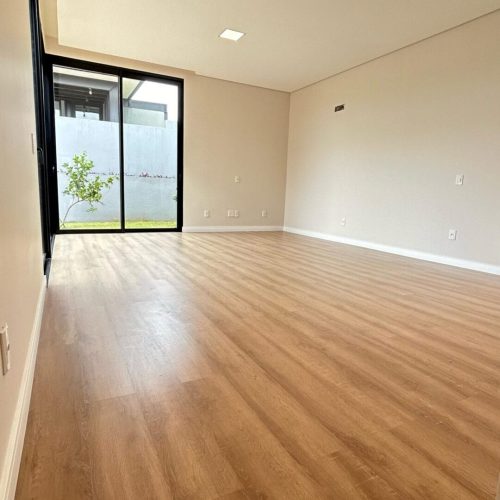 WhatsApp Image 2025-02-20 at 08.52.10 (1)