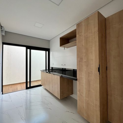 WhatsApp Image 2025-03-11 at 17.47.05